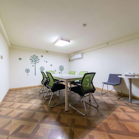 Ibis Styles Nantong Development Zone Shimao Plaza Hotell Eksteriør bilde