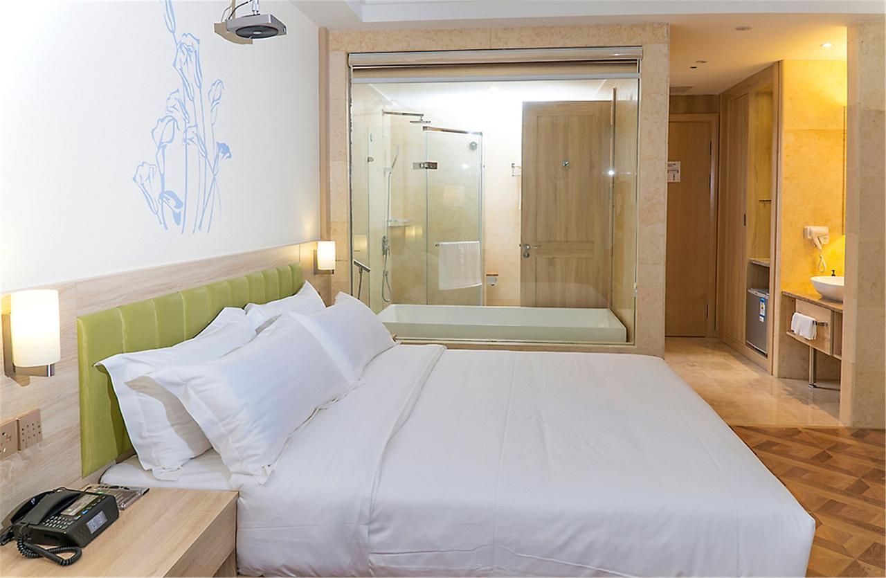Ibis Styles Nantong Development Zone Shimao Plaza Hotell Eksteriør bilde